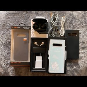 Samsung Galaxy S10+ (128gb) with Galaxy Buds